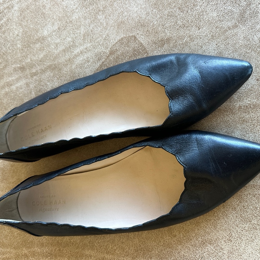 Cole Haan Women's Black Leather Flats 8.5 scalloped